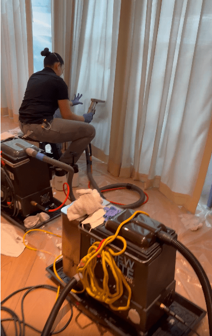 professional blind cleaning